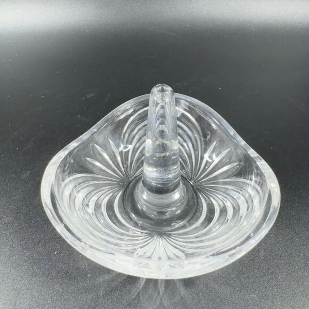 Vintage Clear Crystal Glass Ring‎ Holder Trinket Holder Wish Optic Lines Glass